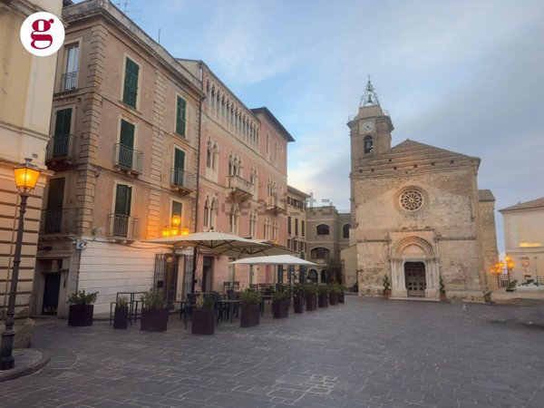 negozio in affitto a Vasto