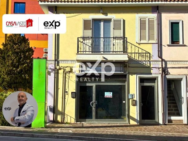 negozio in affitto a Vasto