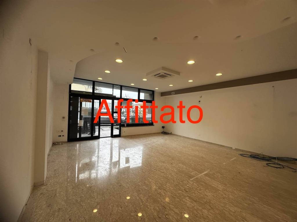 negozio in affitto a Vasto