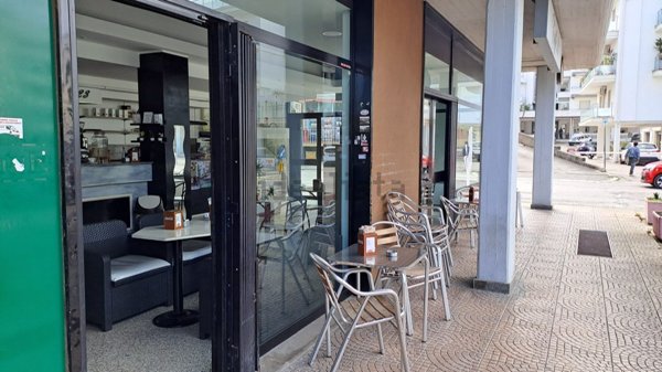 locale commerciale in affitto a Vasto