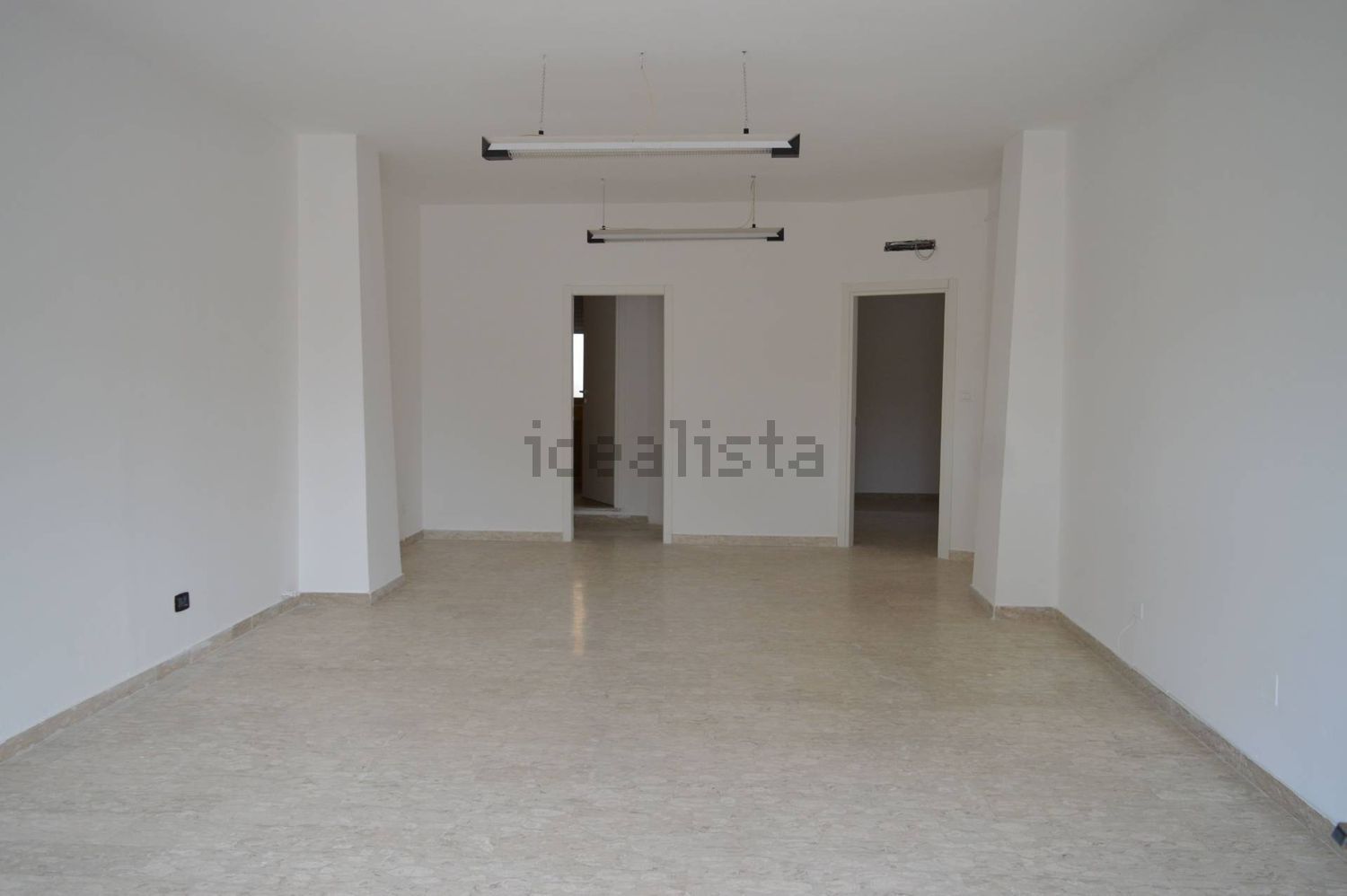 locale commerciale in affitto a Vasto