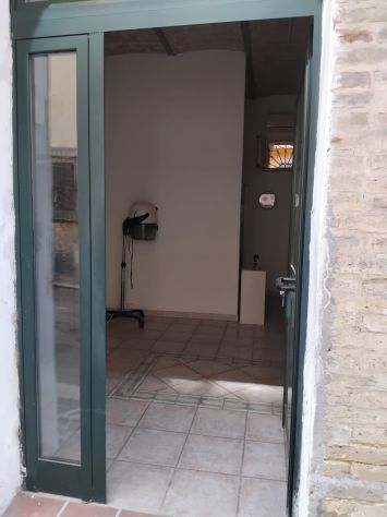 locale commerciale in affitto a Vasto