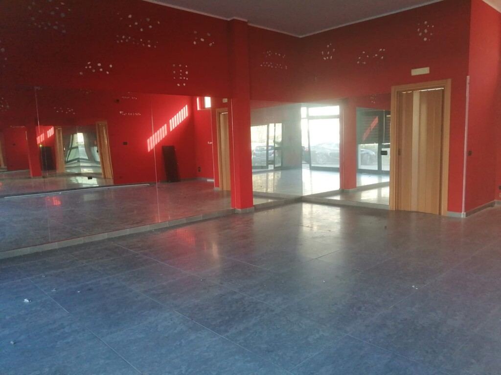 negozio in affitto a Vasto in zona Marina