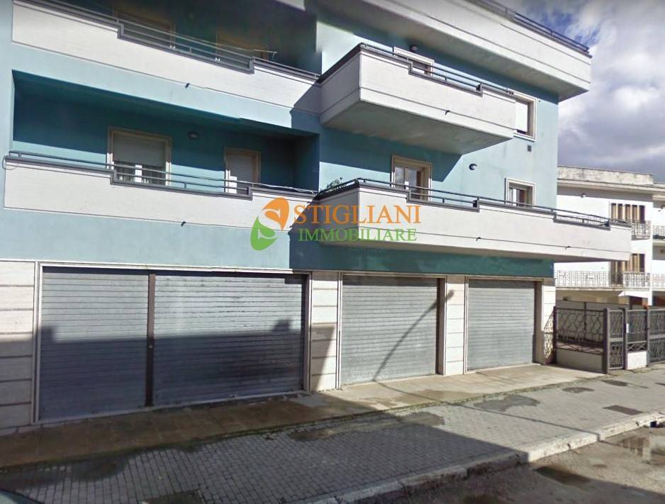 negozio in affitto a Bojano