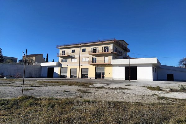 locale commerciale in affitto a Campobasso