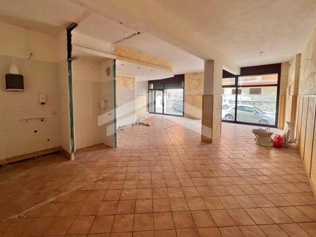 negozio in affitto a Campobasso