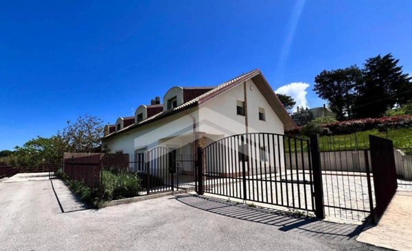 casa indipendente in affitto a Campobasso