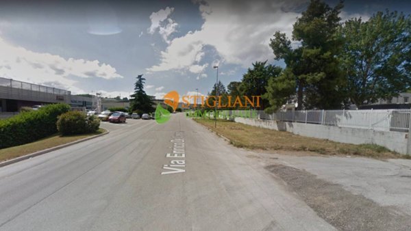 locale commerciale in affitto a Campobasso in zona Colle delle Api