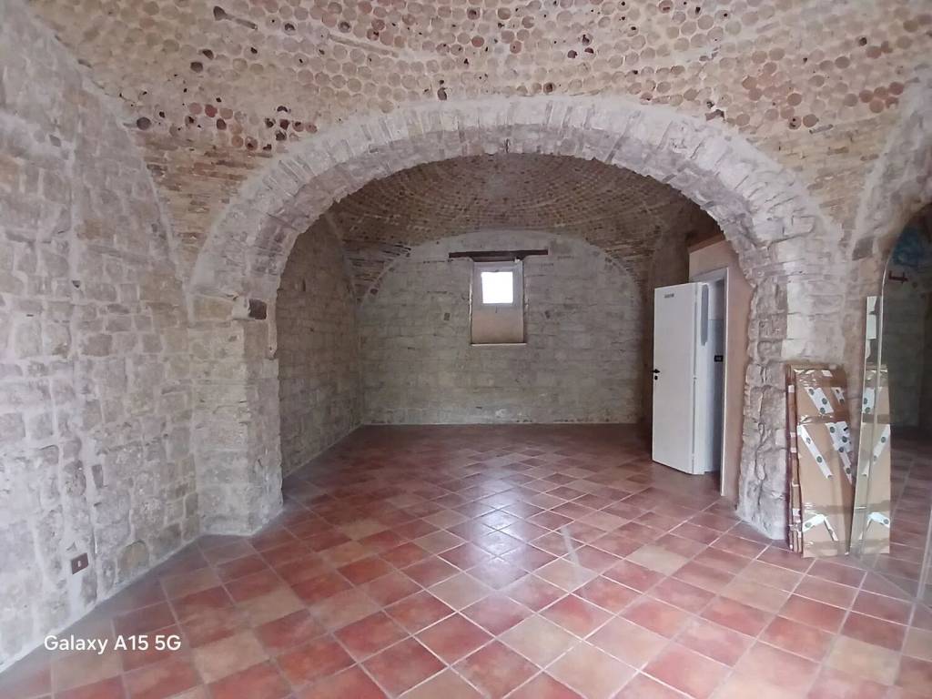 negozio in affitto a Campobasso in zona Centro Città