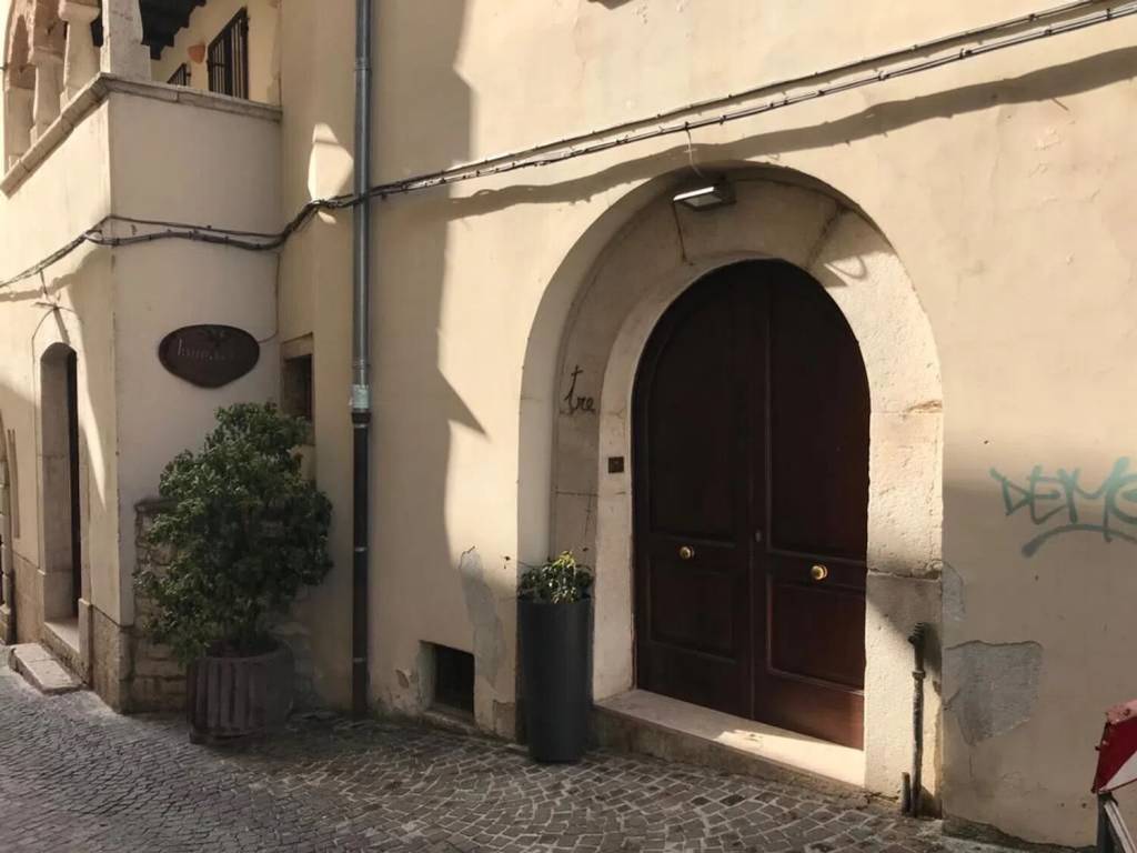 negozio in affitto a Campobasso in zona Centro Città