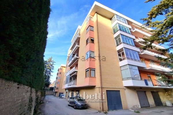 appartamento in affitto a Campobasso in zona Vazzieri