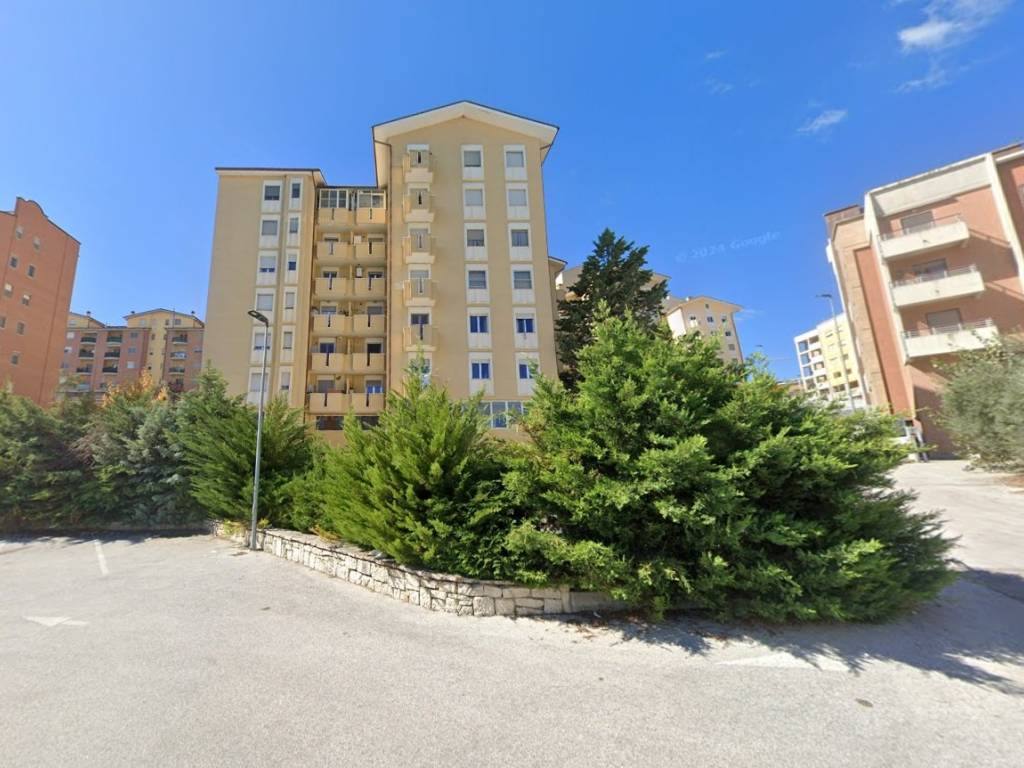appartamento in affitto a Campobasso in zona Vazzieri