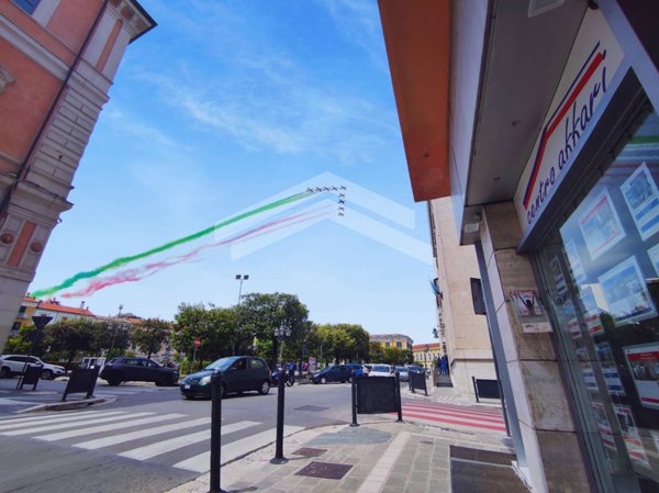 locale commerciale in affitto a Campobasso in zona Centro Città