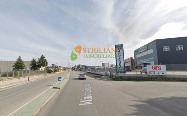 locale commerciale in affitto a Ripalimosani