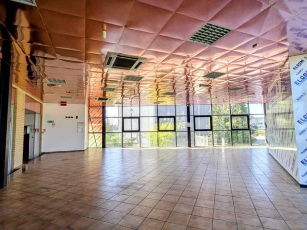 negozio in affitto a Ripalimosani