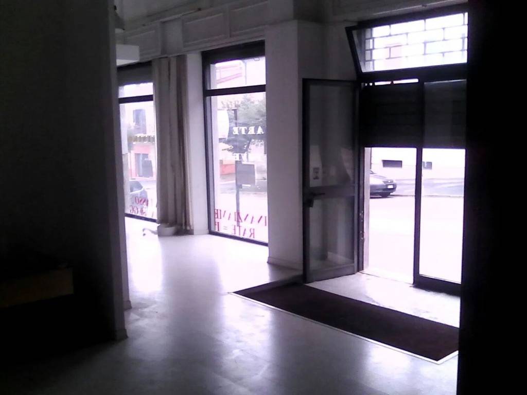 negozio in affitto a San Martino in Pensilis