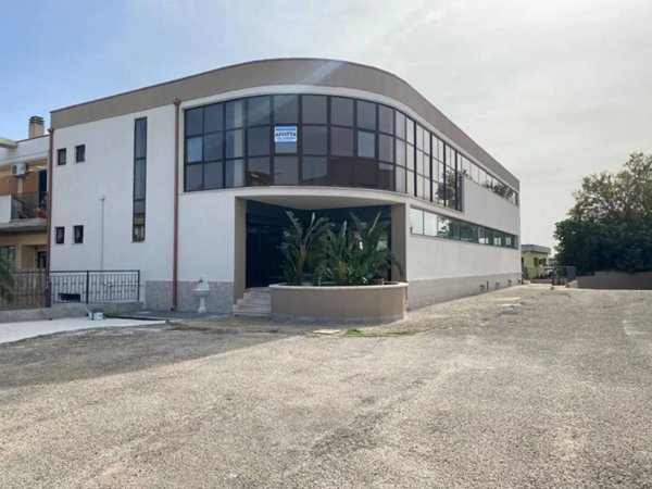 locale commerciale in affitto a Termoli