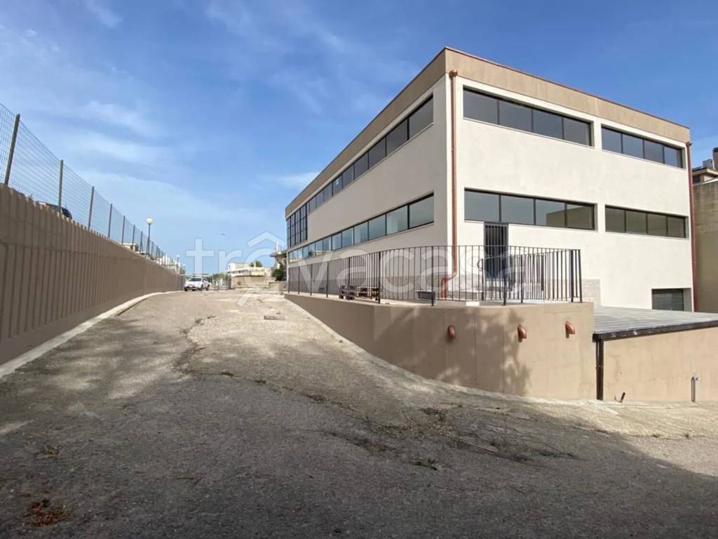 locale commerciale in affitto a Termoli