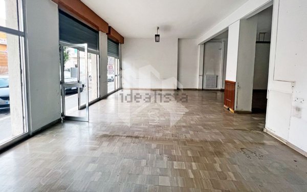 locale commerciale in affitto a Termoli