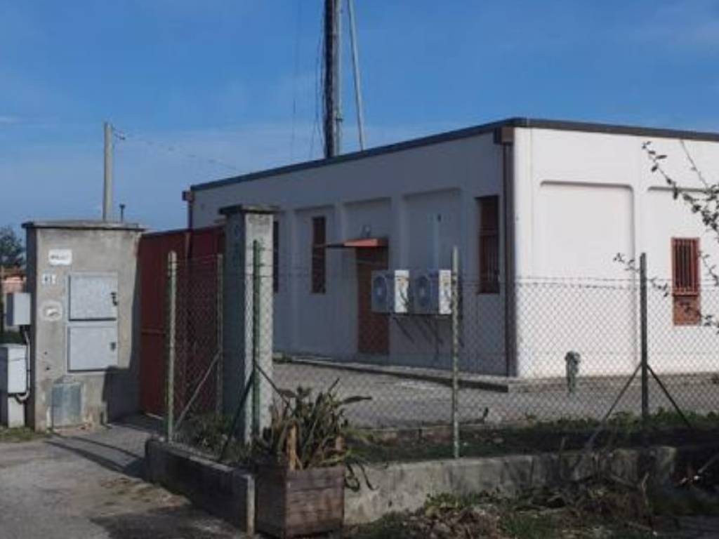 locale commerciale in affitto a Termoli