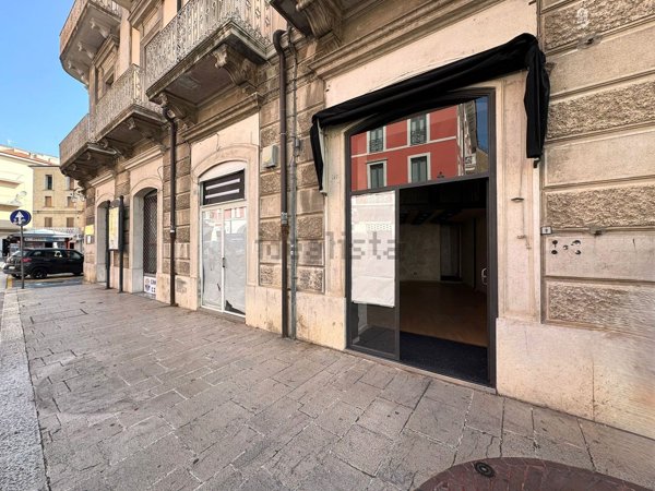 locale commerciale in affitto a Vinchiaturo