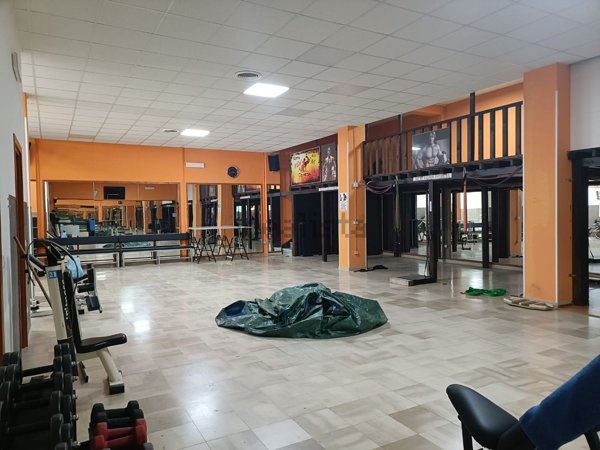 locale commerciale in affitto a Cerignola