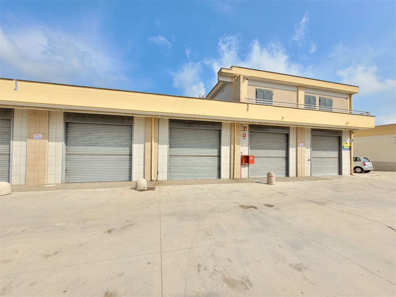 locale commerciale in affitto a Cerignola