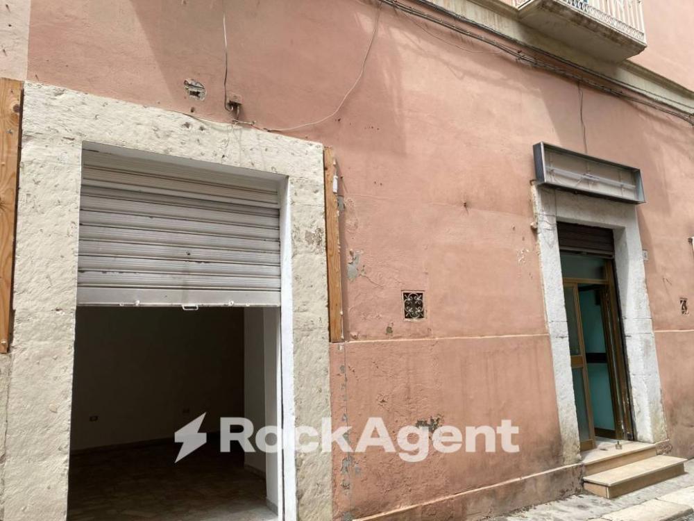 negozio in affitto a Cerignola in zona Centro Città