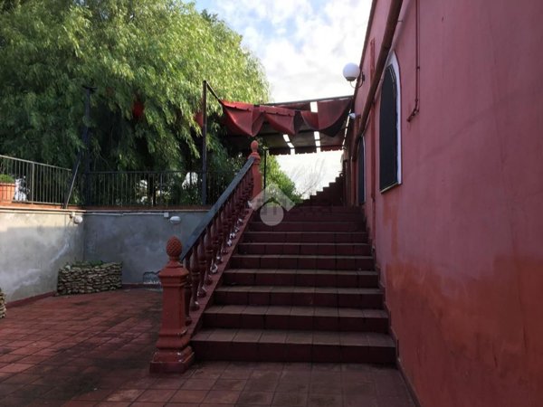 locale commerciale in affitto a Cerignola