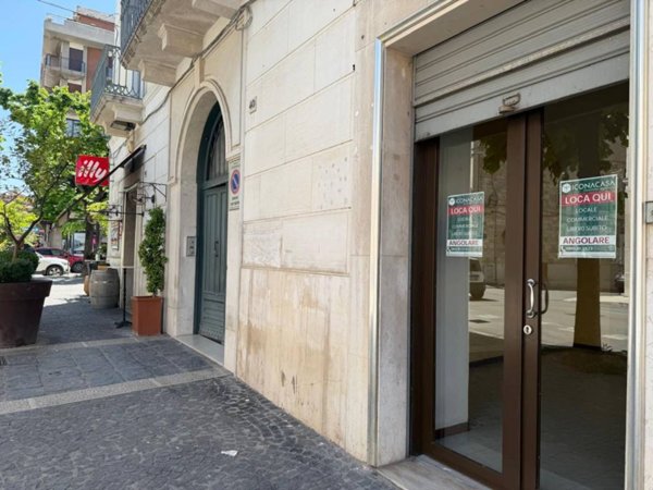 negozio in affitto a Cerignola in zona Centro Città