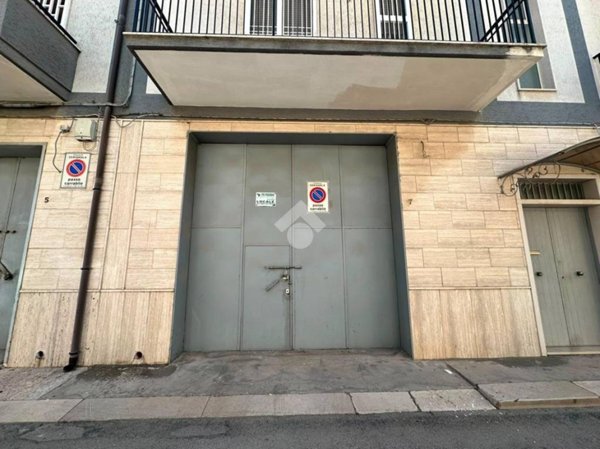 locale di sgombero in affitto a Cerignola