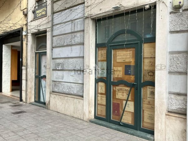 negozio in affitto a Foggia