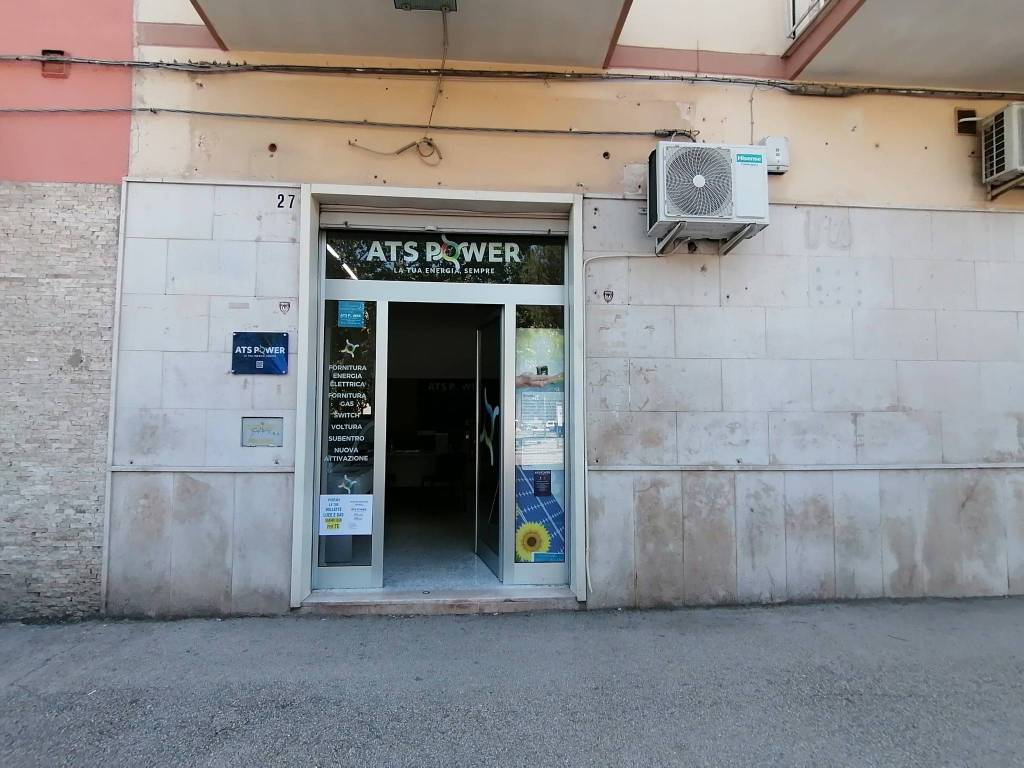 negozio in affitto a Foggia