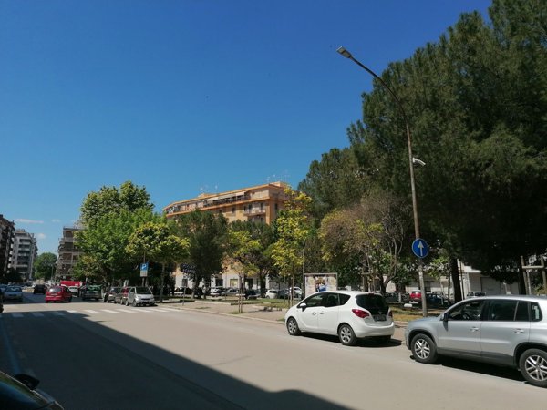 locale commerciale in affitto a Foggia