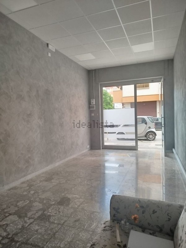 locale commerciale in affitto a Foggia in zona Ordona Sud