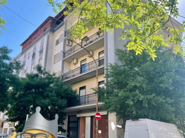negozio in affitto a Foggia in zona Centro Città