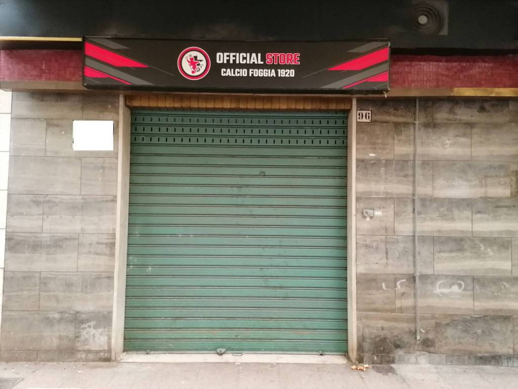 negozio in affitto a Foggia