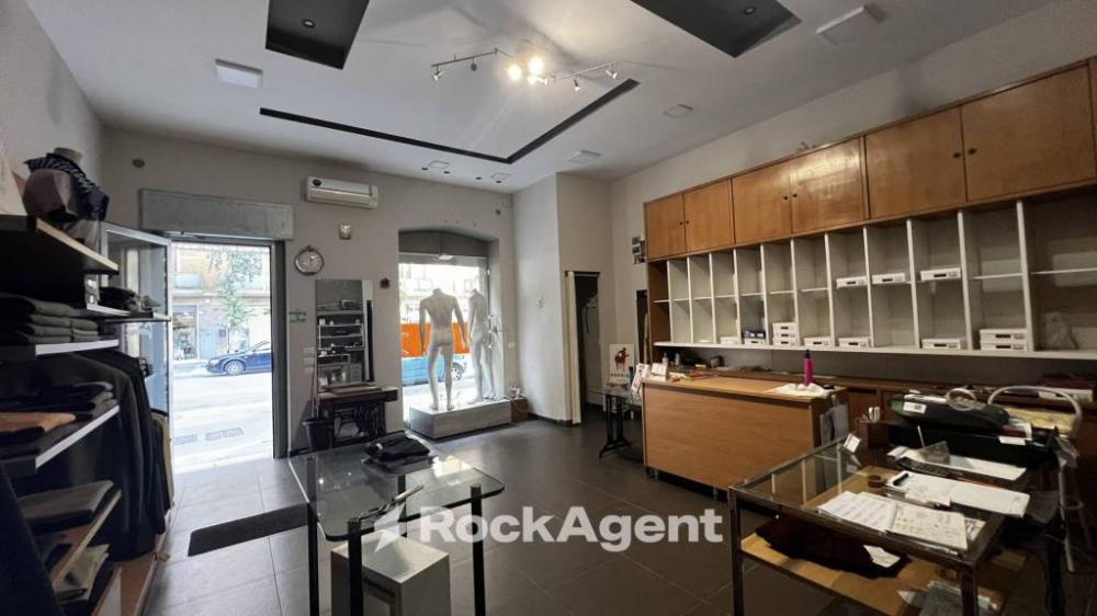 negozio in affitto a Foggia in zona Centro Città