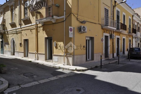 negozio in affitto a Foggia in zona Centro Città