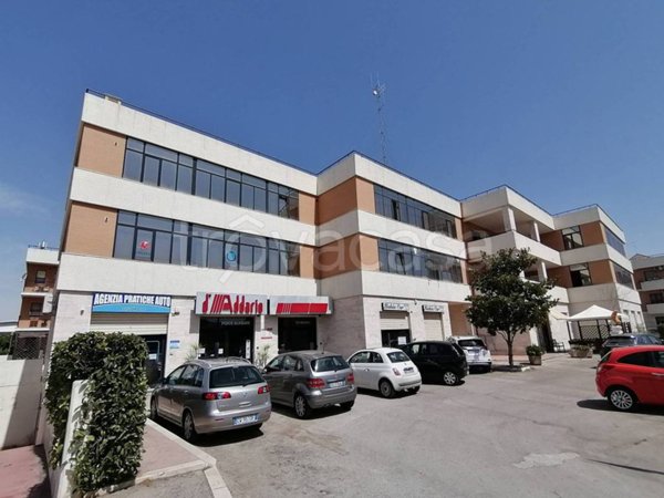 ufficio in affitto a Foggia in zona Villaggio Artigiani