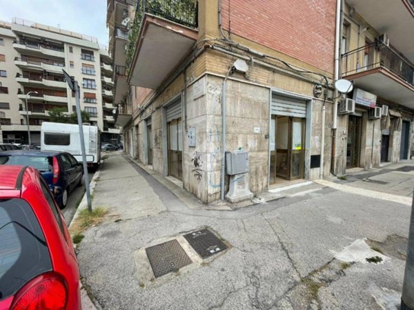 negozio in affitto a Foggia in zona Immacolata / San Pio X