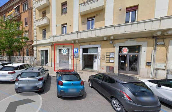 locale commerciale in affitto a Foggia