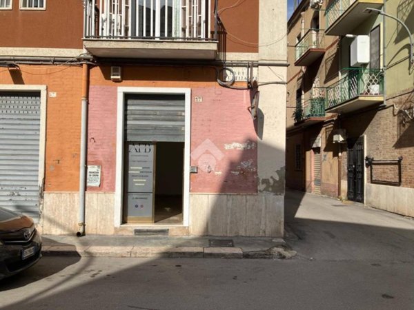 negozio in affitto a Foggia in zona Centro Città