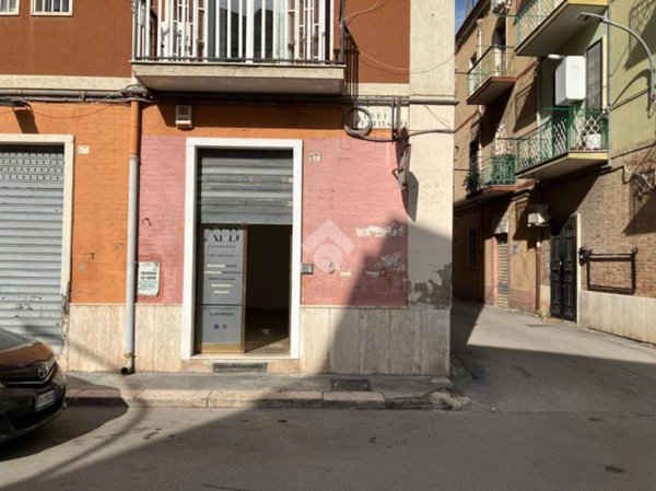 negozio in affitto a Foggia in zona Centro Città