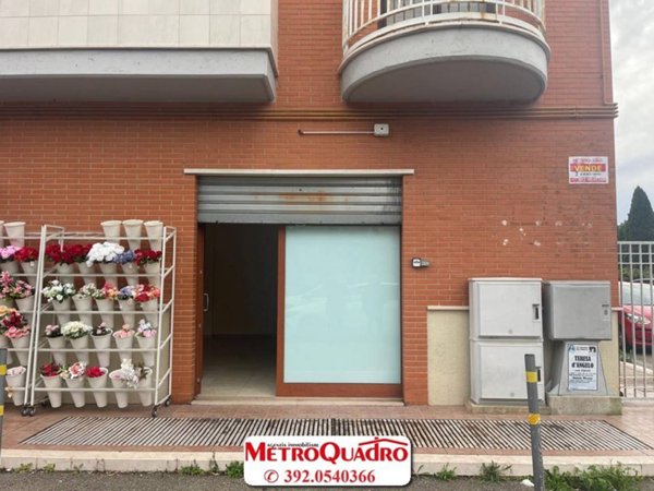 negozio in affitto a Foggia in zona CEP