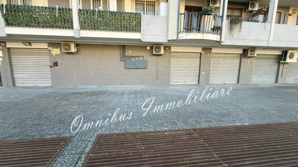 locale commerciale in affitto a Foggia in zona Macchia Gialla