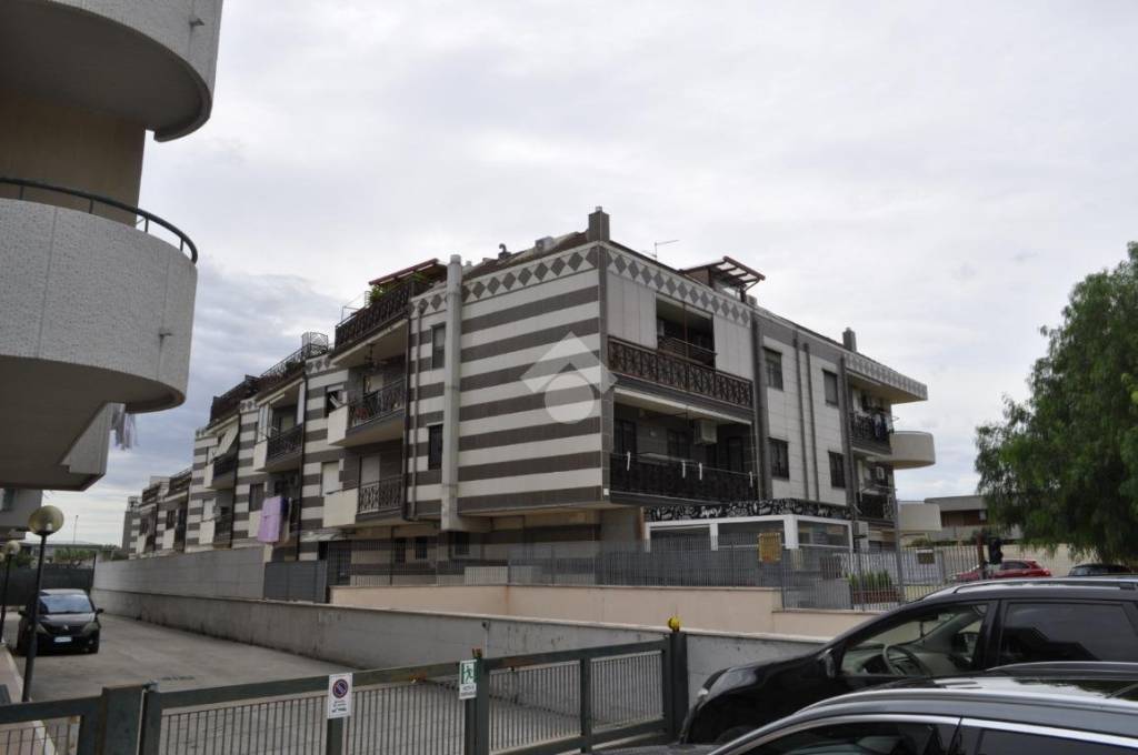 locale commerciale in affitto a Foggia in zona Villaggio Artigiani