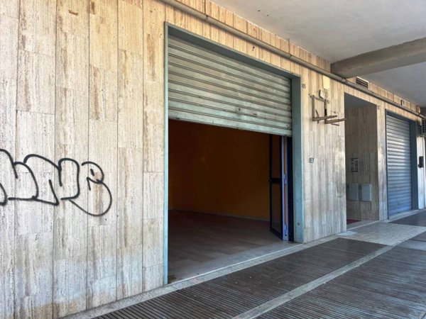 ufficio in affitto a Foggia in zona Candelaro