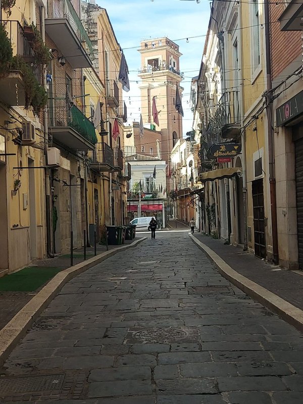 locale commerciale in affitto a Foggia in zona Centro Città