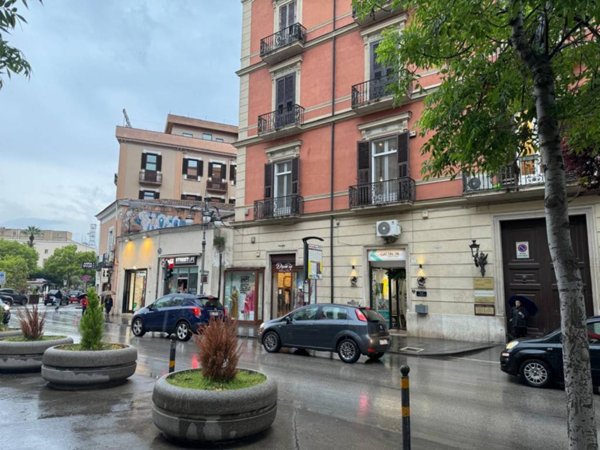 negozio in affitto a Foggia